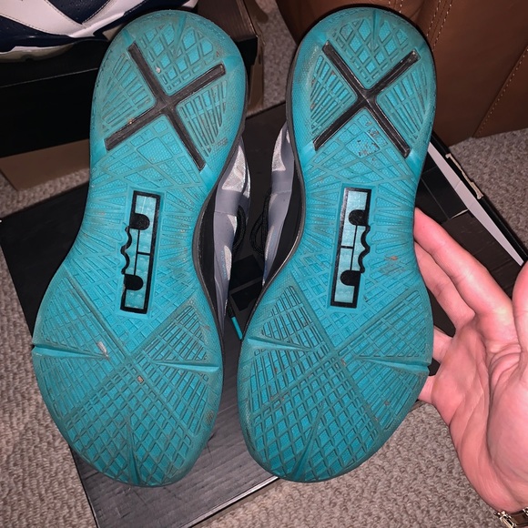 Lebron X pure platinum size 10.5 - Picture 4 of 5